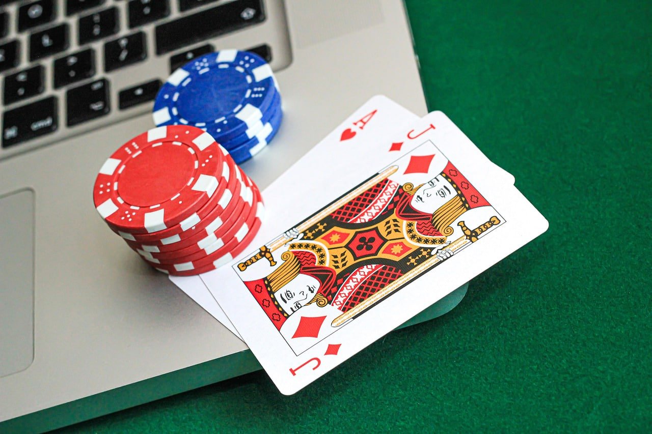 Baccarat betting interface on slot london showing player banker and tie options